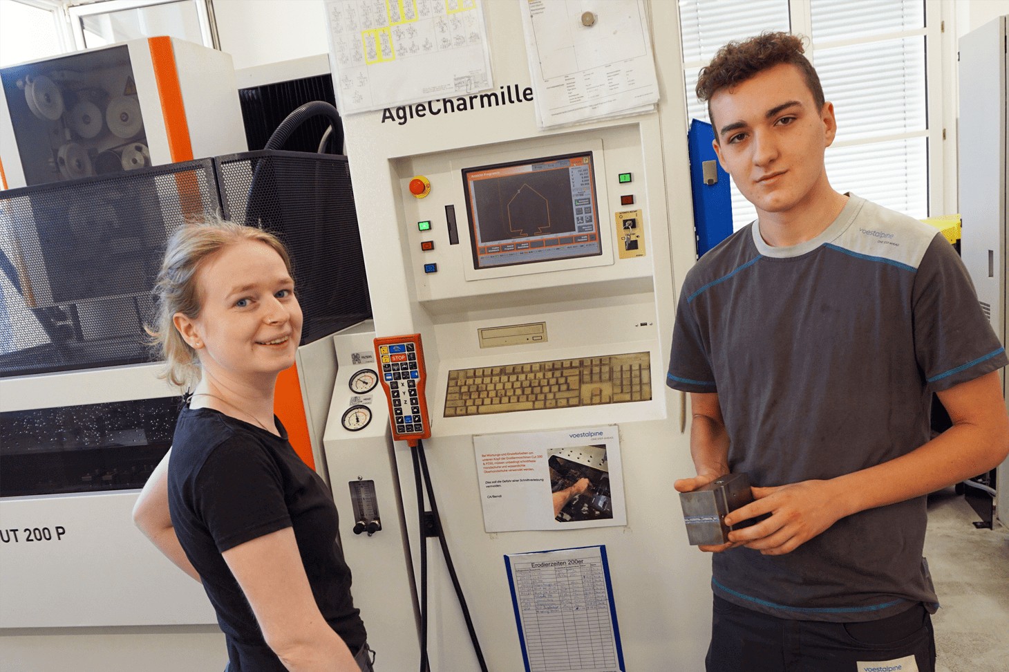 Apprentice trainer Denise K. and Elias, toolmaking technology apprentice at Böhler