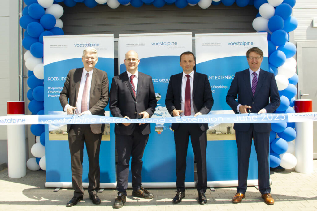 Ceremonial opening, the ribbon is cut at voestalpine Rotec in Poland