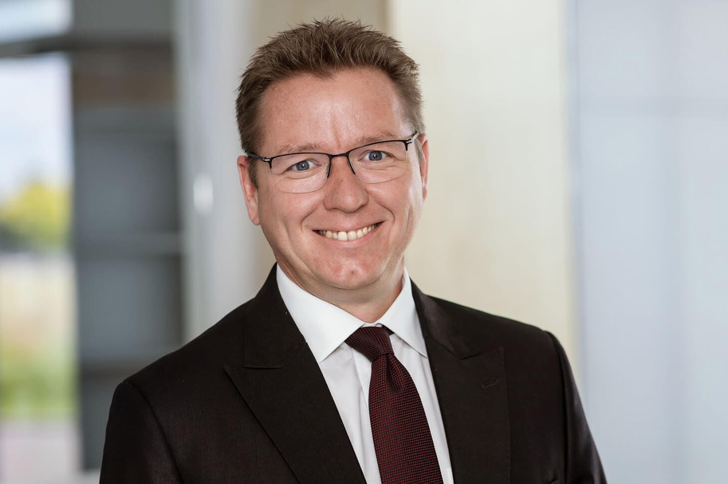 Portrait photo Helmut G., CEO of voestalpine Special Wire GmbH