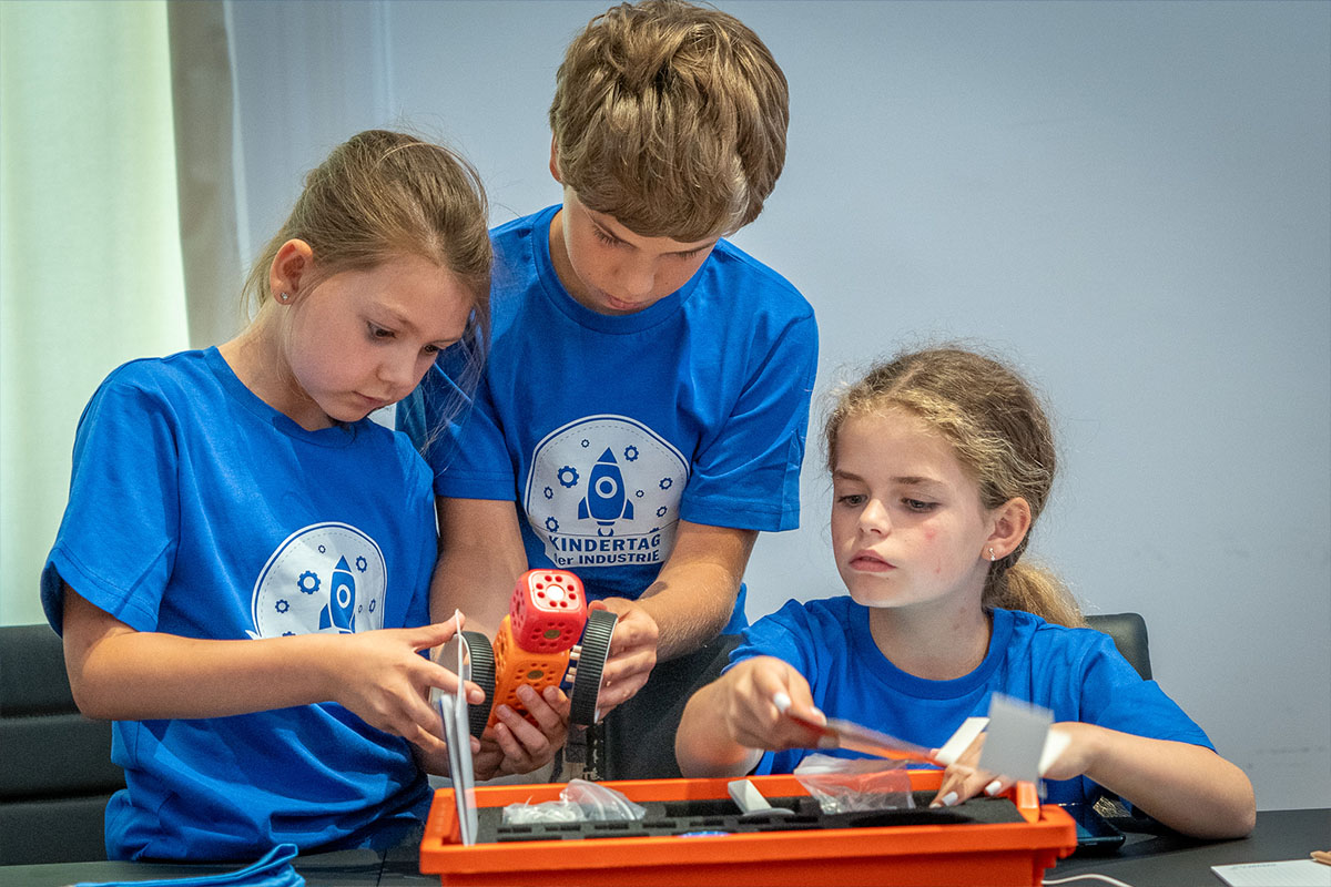 Kindertag der Industrie: Hallo Digi!