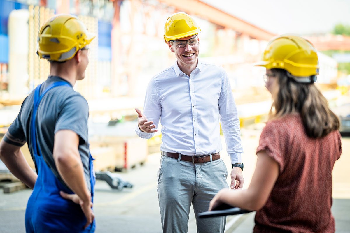 Fertigungsleiter Florian legt die Weichen für eure #FavoriteMoments