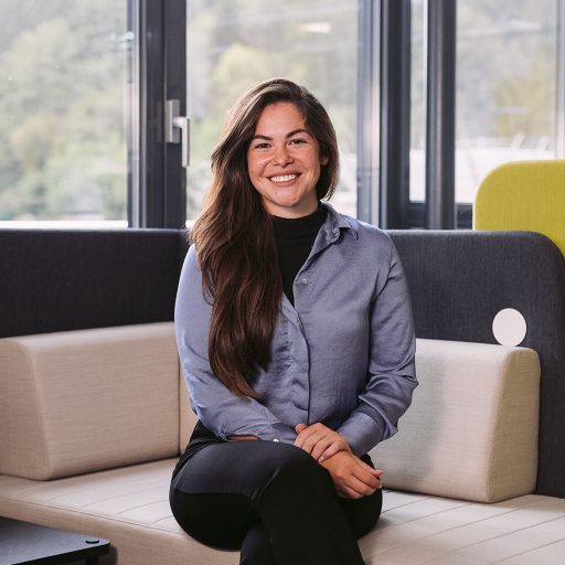 Portrait photo Gabriela L.