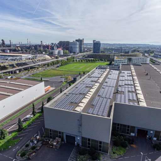 Luftaufnahme der Photovoltaik Anlage in der voestalpine Linz