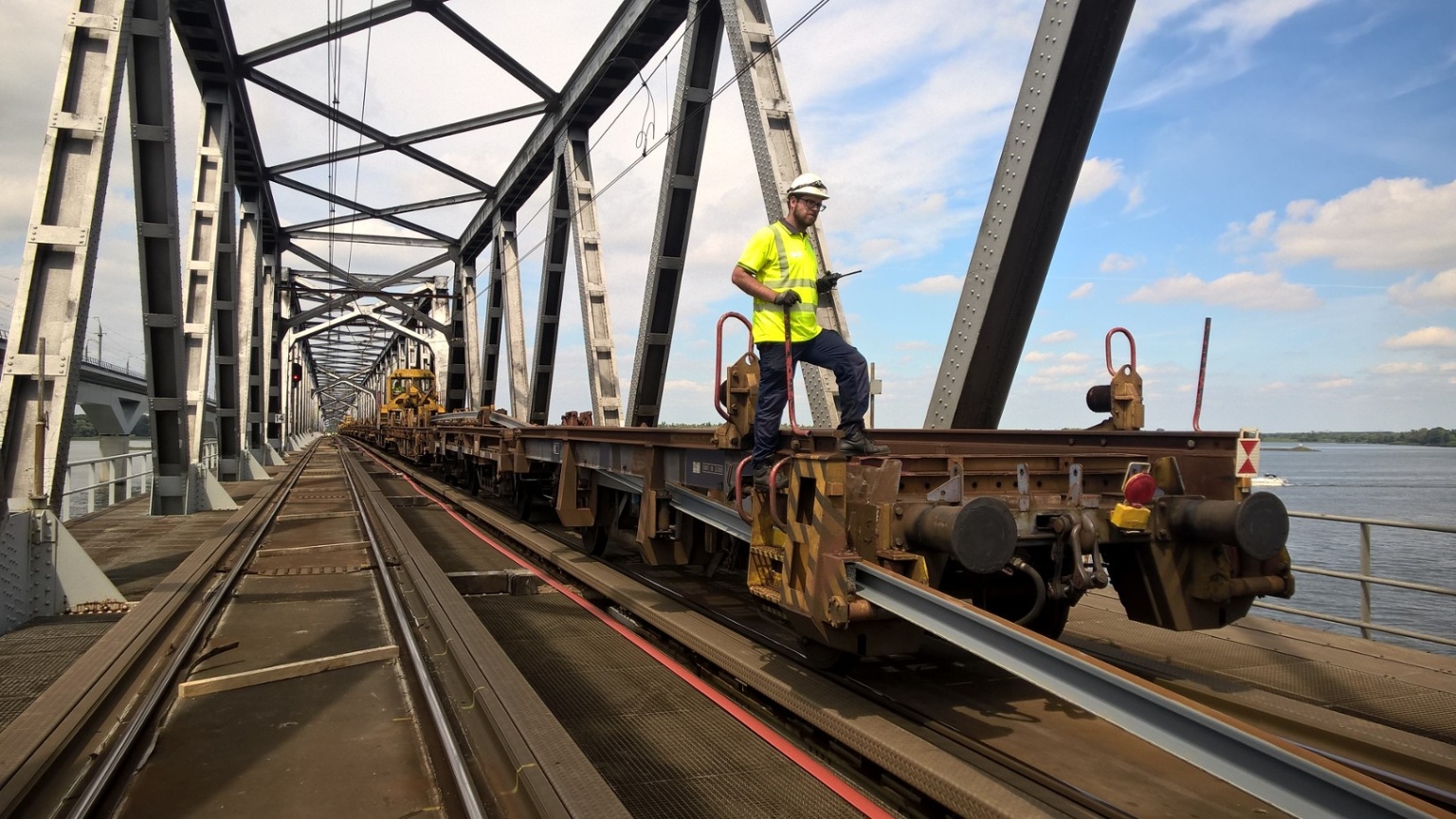 Rail transport - voestalpine Track Solutions Netherlands B.V.