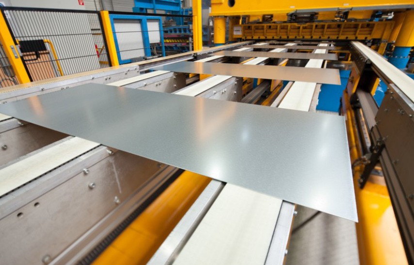 Das Steel & Service Center in Polen bietet Tafelbleche in unterschiedlichen Ausf&uuml;hrungen an.