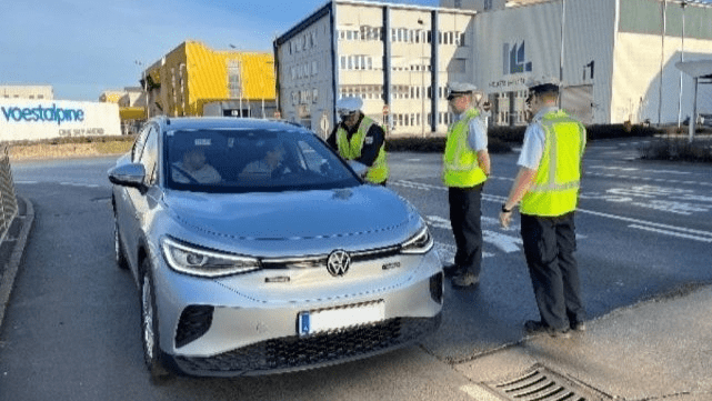 Streifendienst - Fahrzeugkontrolle