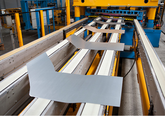We supply premium steel grades as ultralights for the automotive industry.