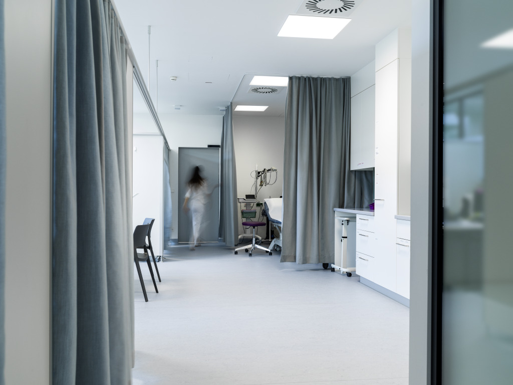 Behandlungsräume und medizinische Untersuchungsbereiche im Betriebsmedizinischen Zentrum.